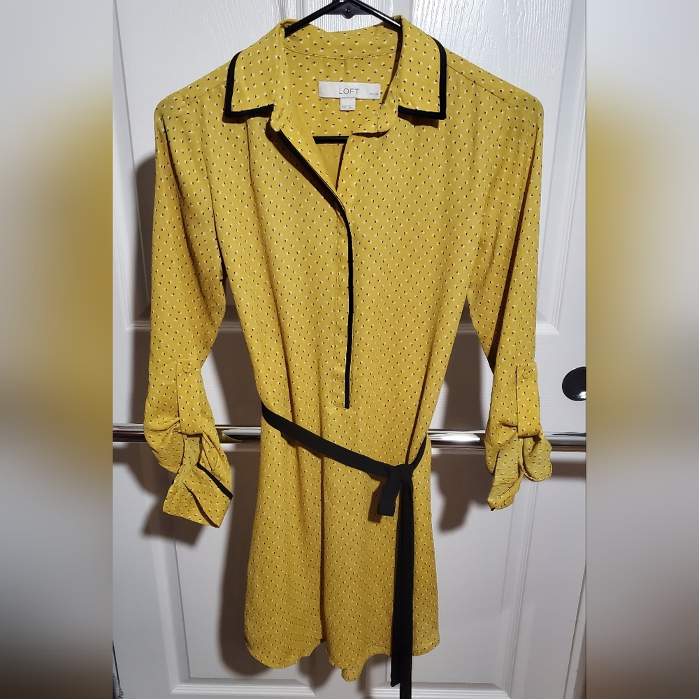 Ann Taylor Loft Yellow Long Sleeve Shirt Dress. Size XSP